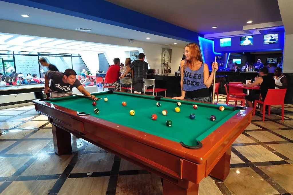 Oasis Cancun Lite